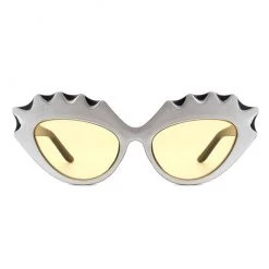 Cramilo Eyewear Retro "Eyelash" Cat Eye Sunglasses - Black & Silver