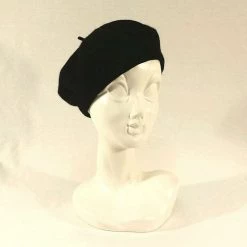 Selini Classic Wool Beret In Black ACCESSORIES