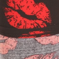 Red Ribbon Lipstick Kiss Print Capri Leggings - Plus
