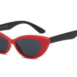 Cramilo Retro Cat Eye Sunglasses In Red & Black