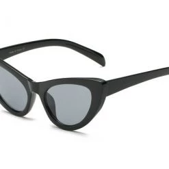 Cramilo High Bridge Cat Eye Sunglasses In Black
