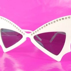 Flashback & Freedom ACCESSORIES Rhinestone Batwing Sunglasses - White