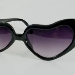 Fashionboom Black Heart Cat-Eye Sunglasses